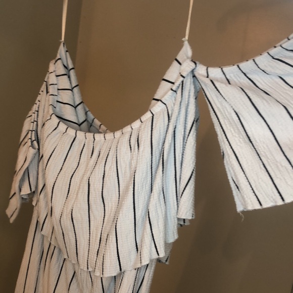 Never worn Express  Jumpsuit - Picture 4 of 6